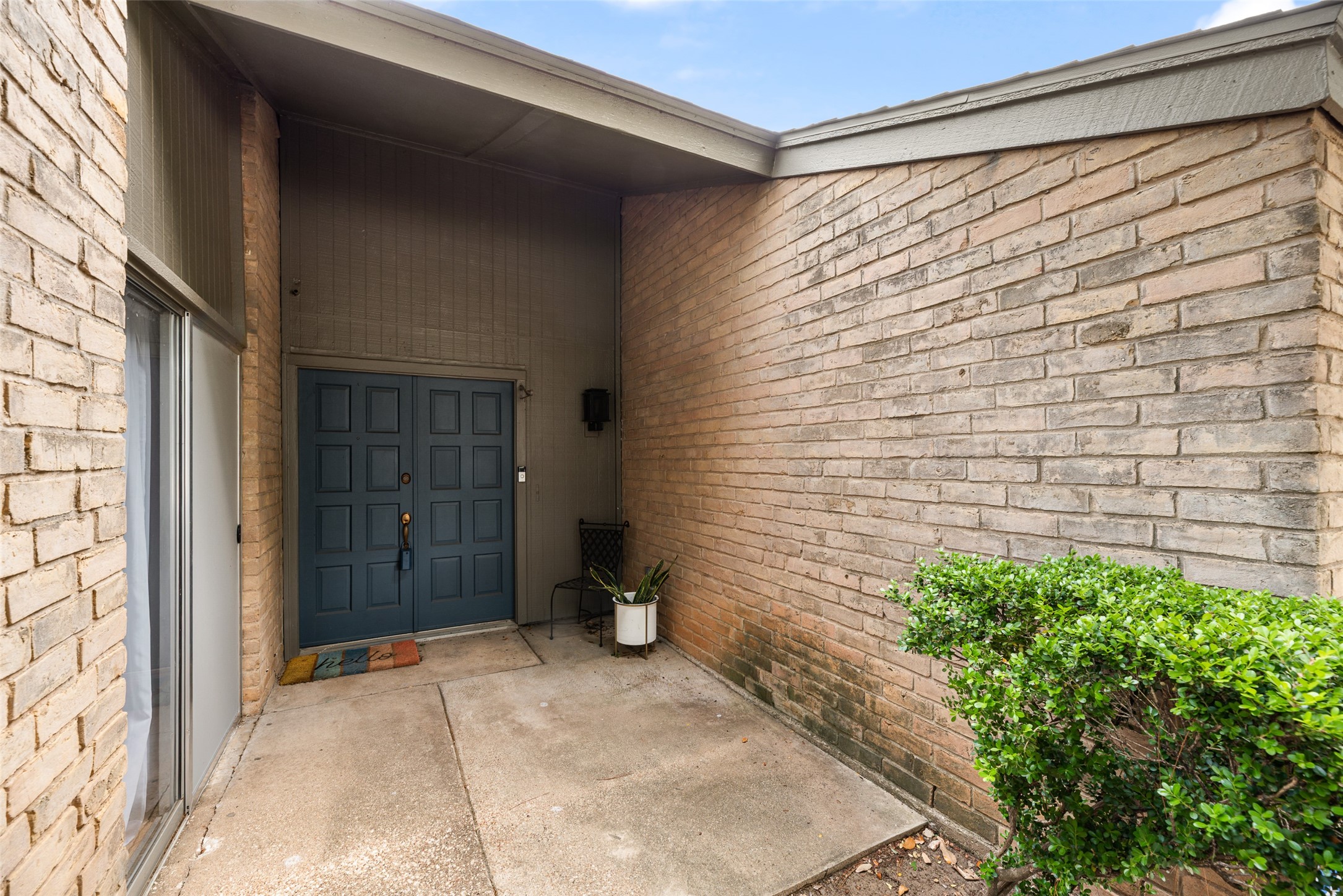1801 Woodview Court Grand Prairie TX 75050