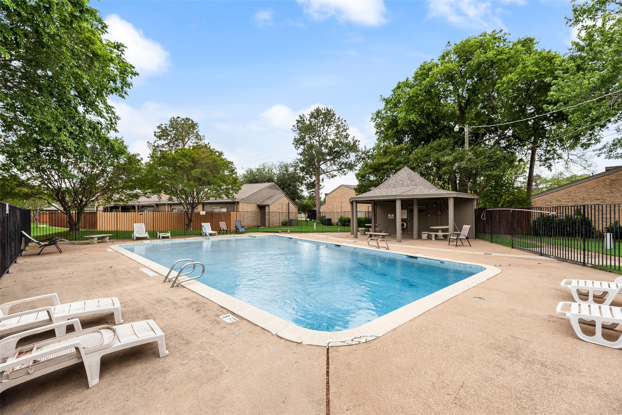 1801 Woodview Court Grand Prairie TX 75050