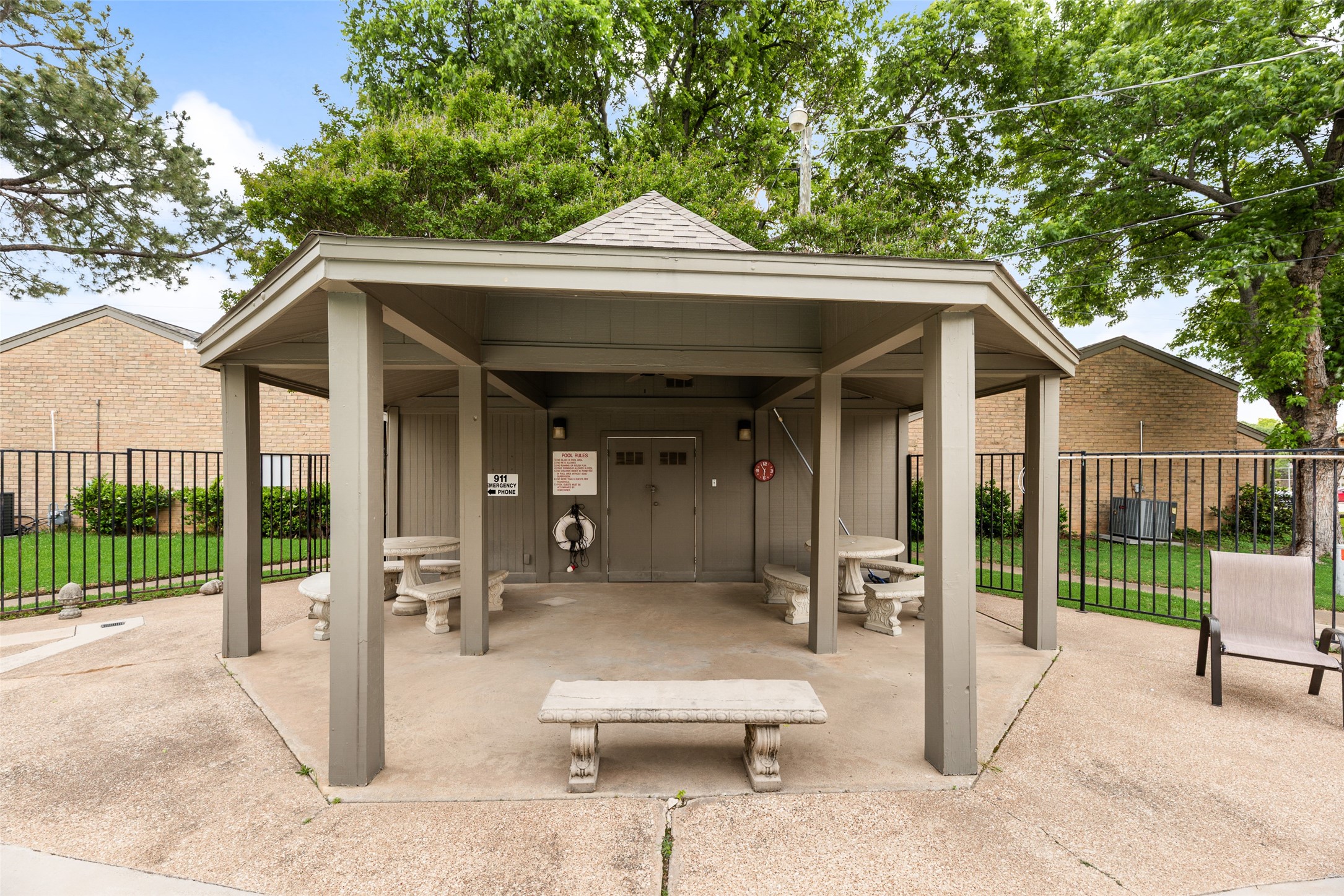 1801 Woodview Court Grand Prairie TX 75050