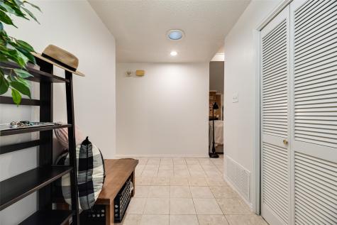 1801 Woodview Court Grand Prairie TX 75050