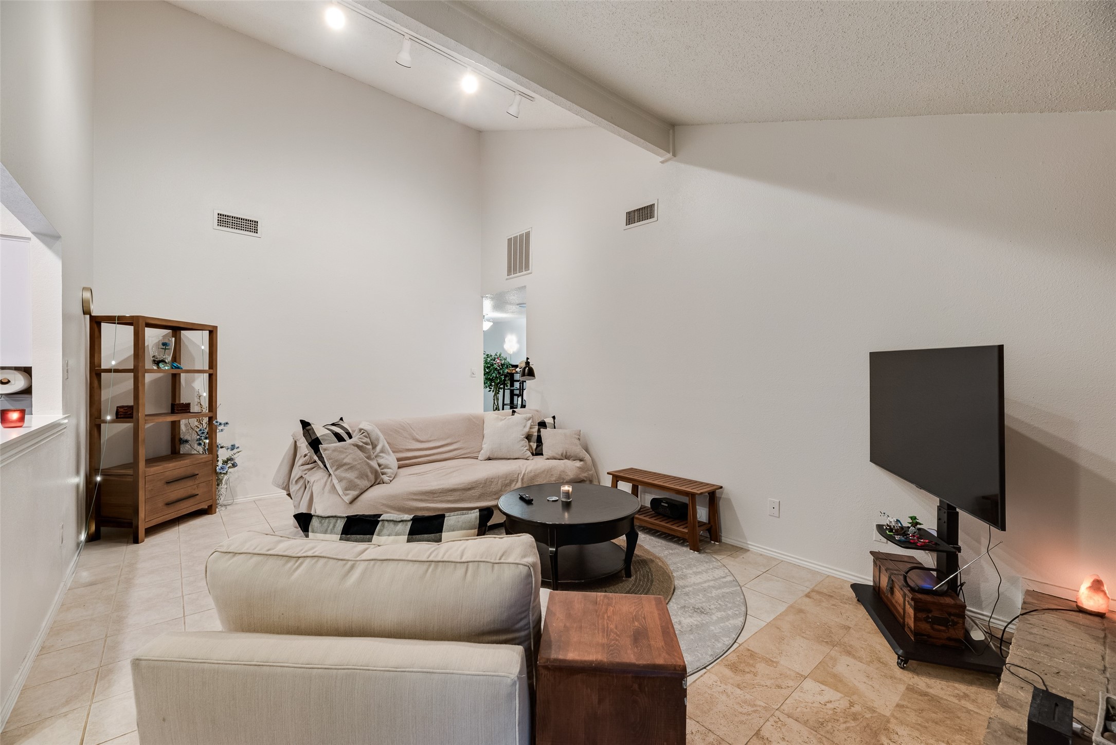 1801 Woodview Court Grand Prairie TX 75050