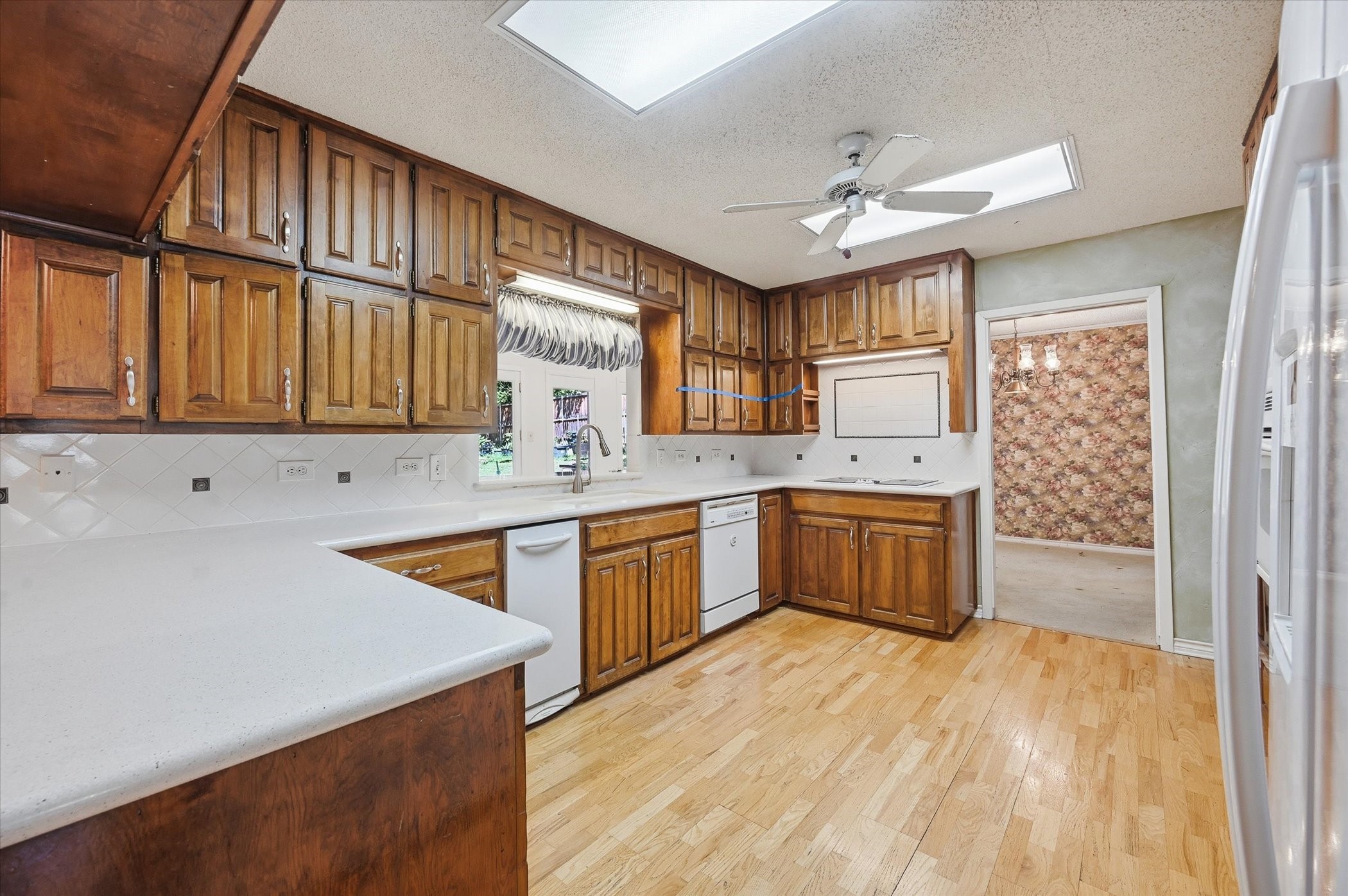 1509 Schumac Lane Bedford TX 76022