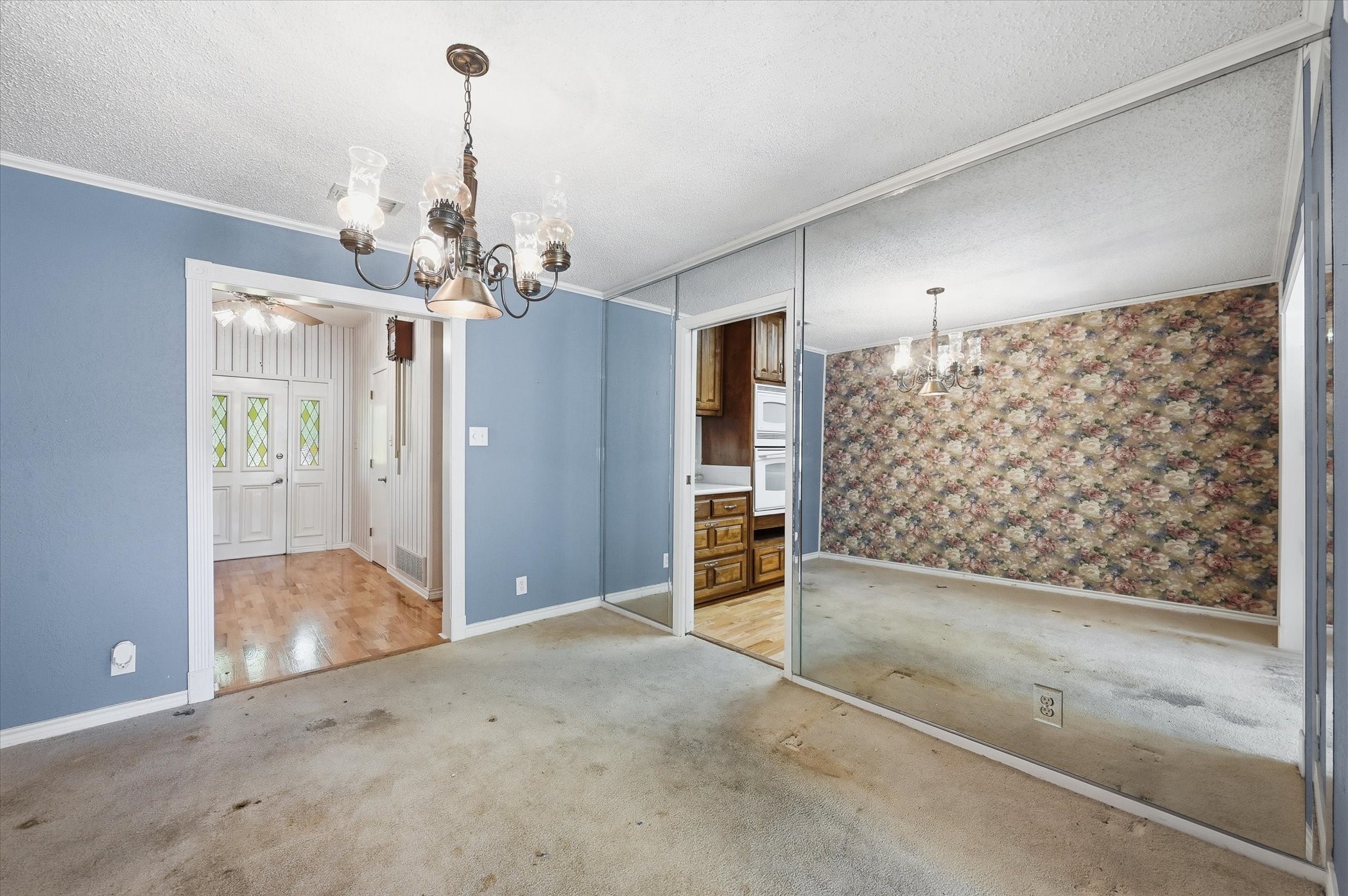 1509 Schumac Lane Bedford TX 76022