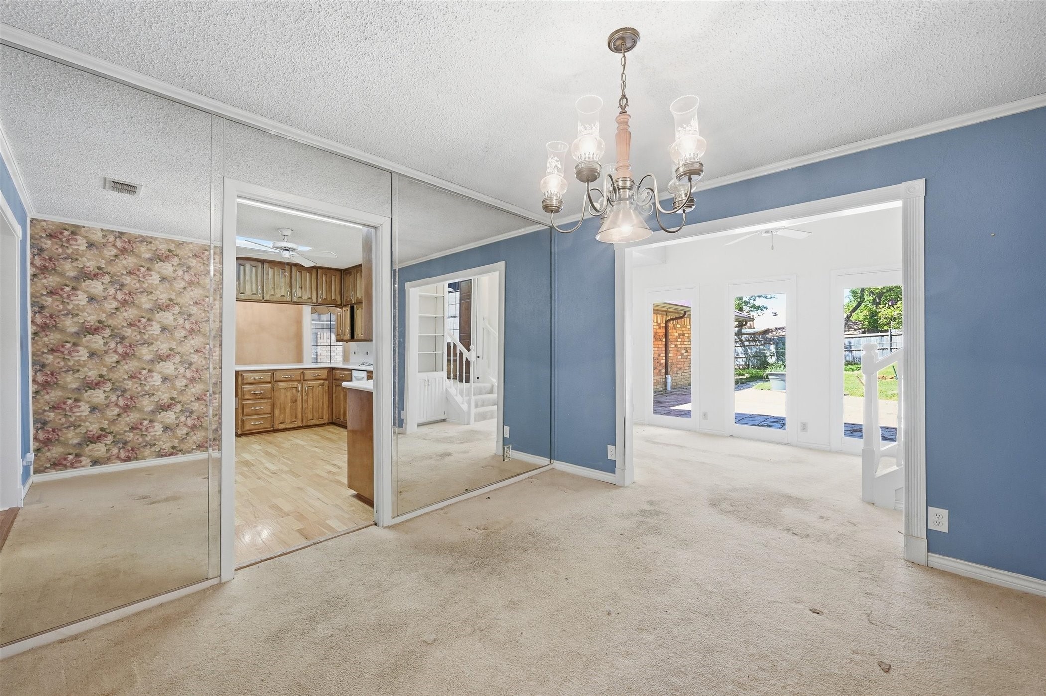 1509 Schumac Lane Bedford TX 76022