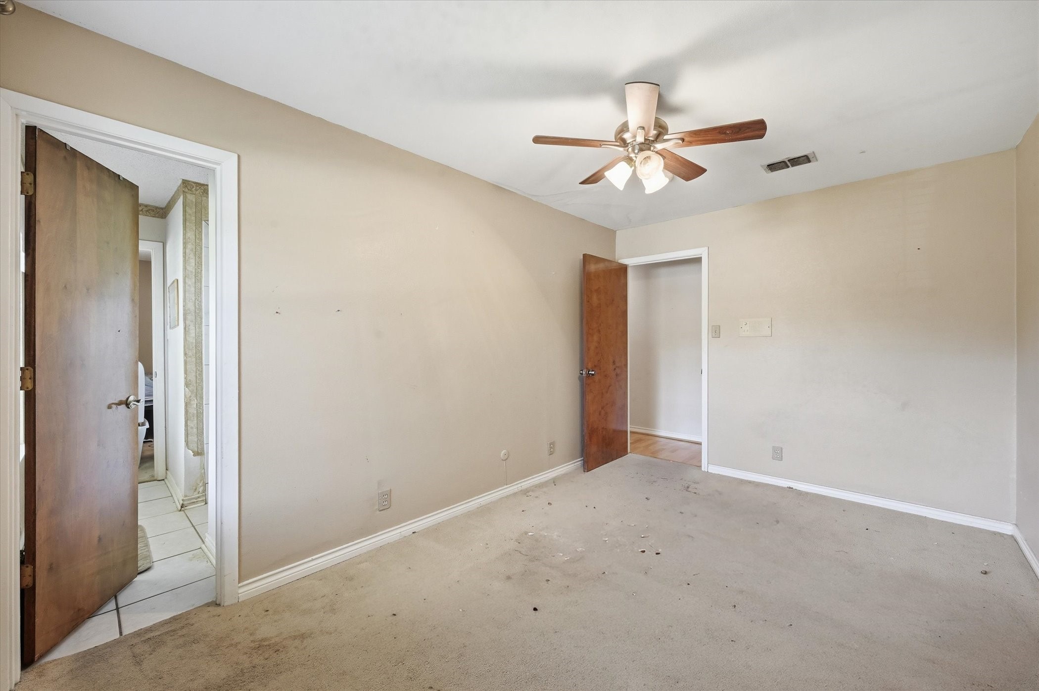 1509 Schumac Lane Bedford TX 76022