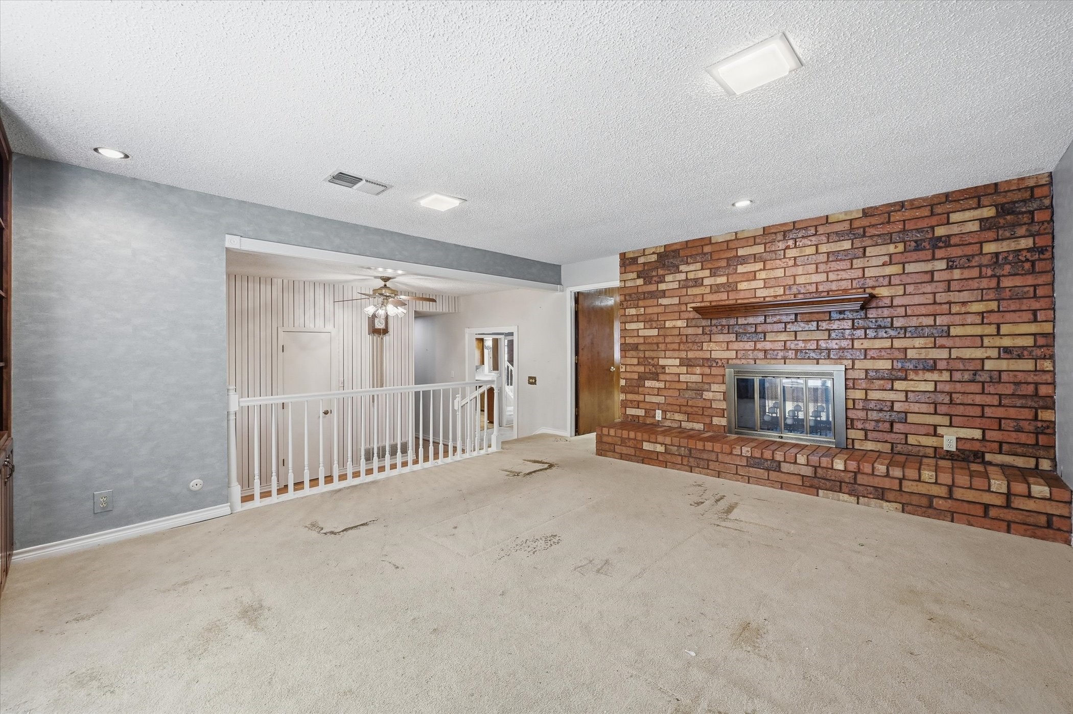 1509 Schumac Lane Bedford TX 76022
