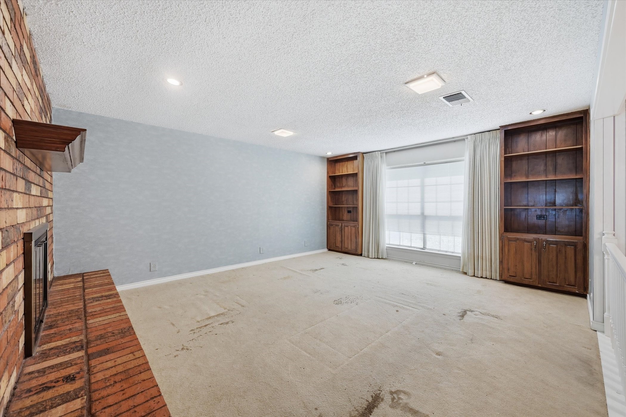 1509 Schumac Lane Bedford TX 76022