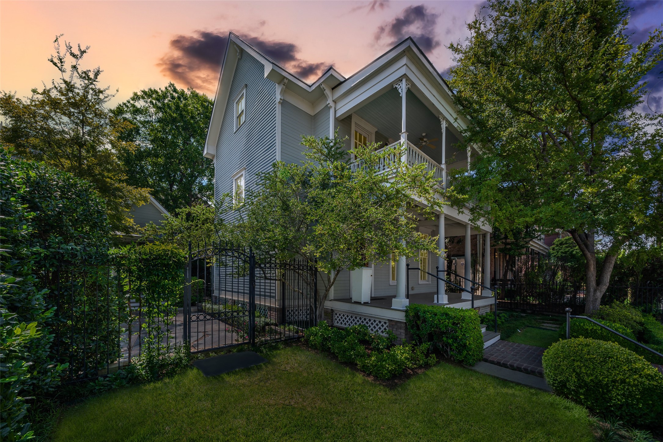 2315 Routh Street Dallas TX 75201