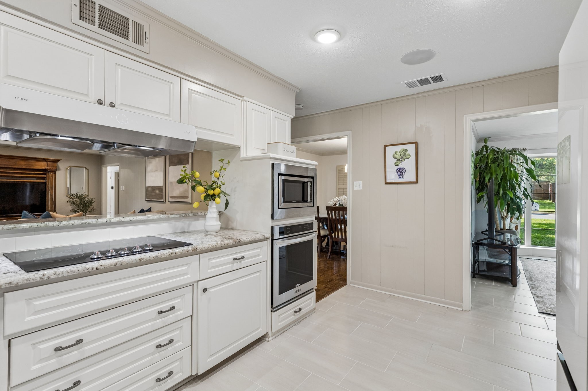 7519 Larchview Drive Dallas TX 75254