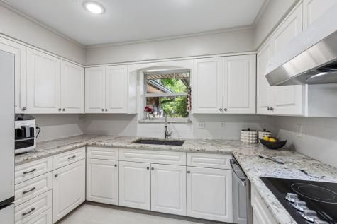7519 Larchview Drive Dallas TX 75254