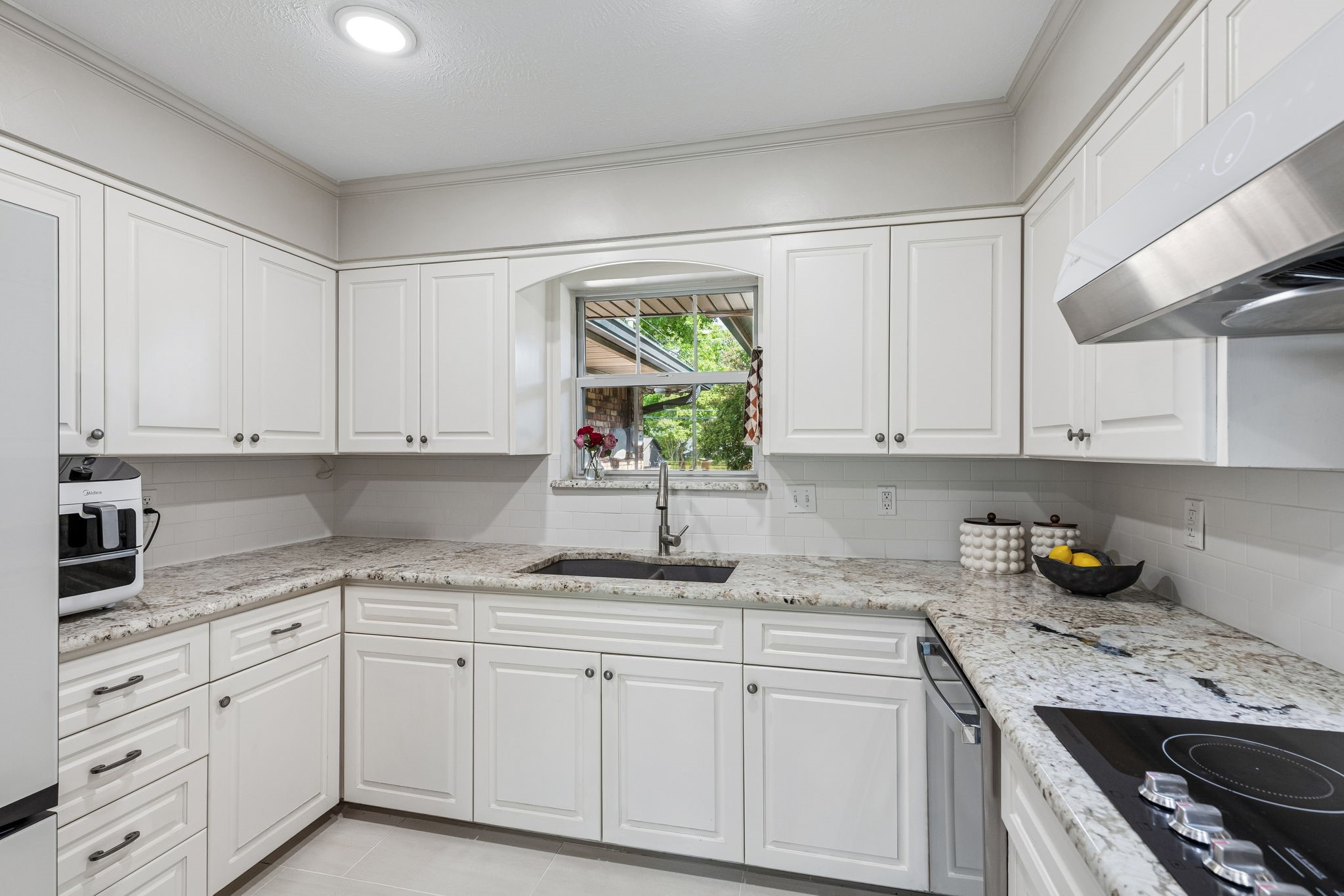 7519 Larchview Drive Dallas TX 75254
