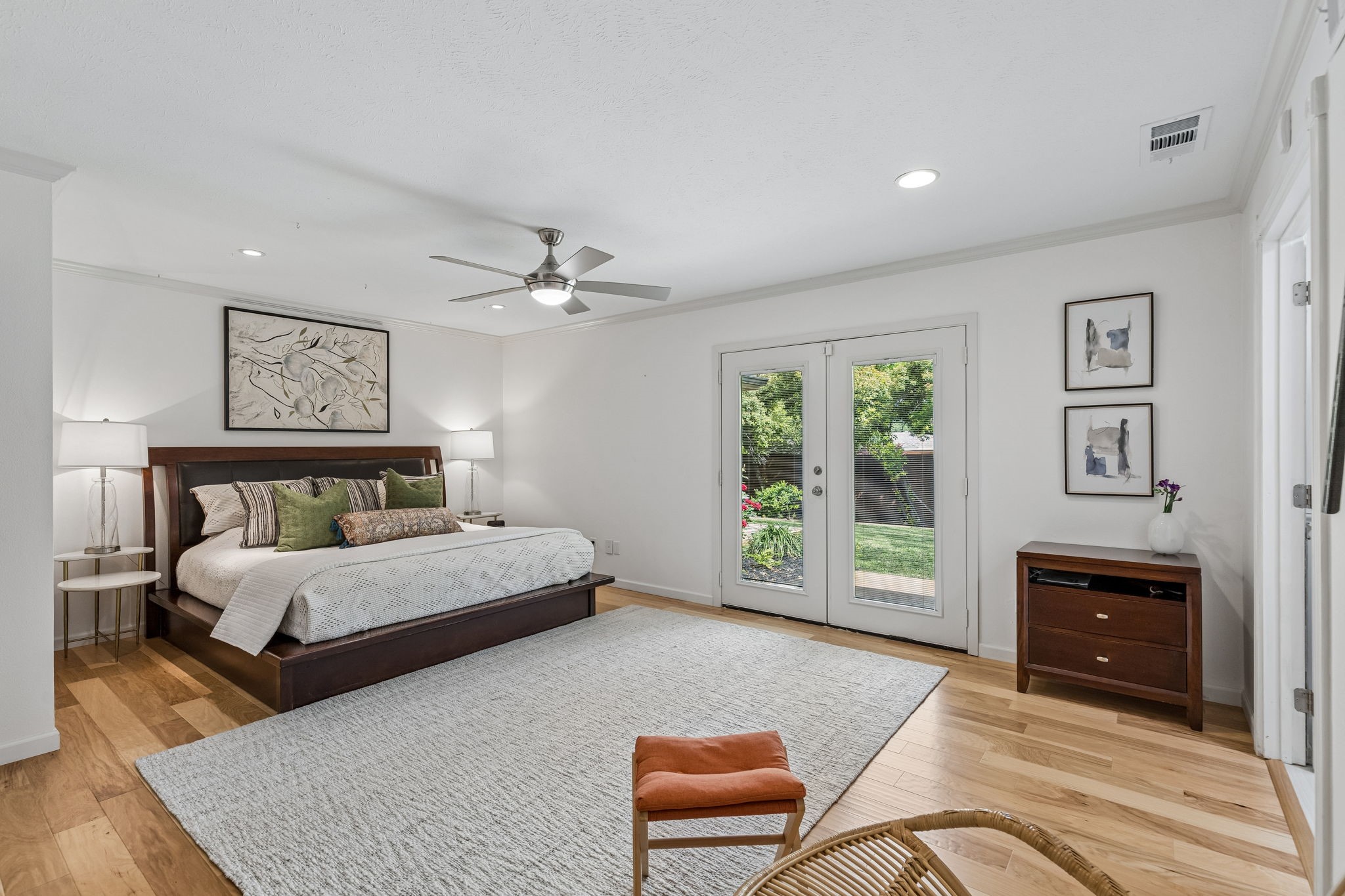7519 Larchview Drive Dallas TX 75254