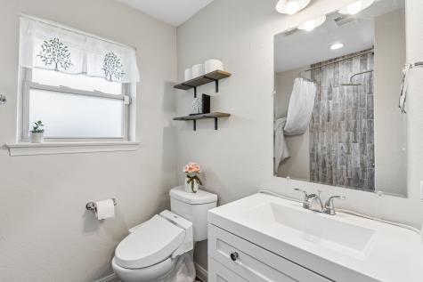7519 Larchview Drive Dallas TX 75254