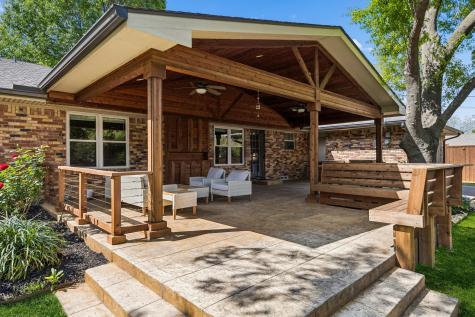 7519 Larchview Drive Dallas TX 75254
