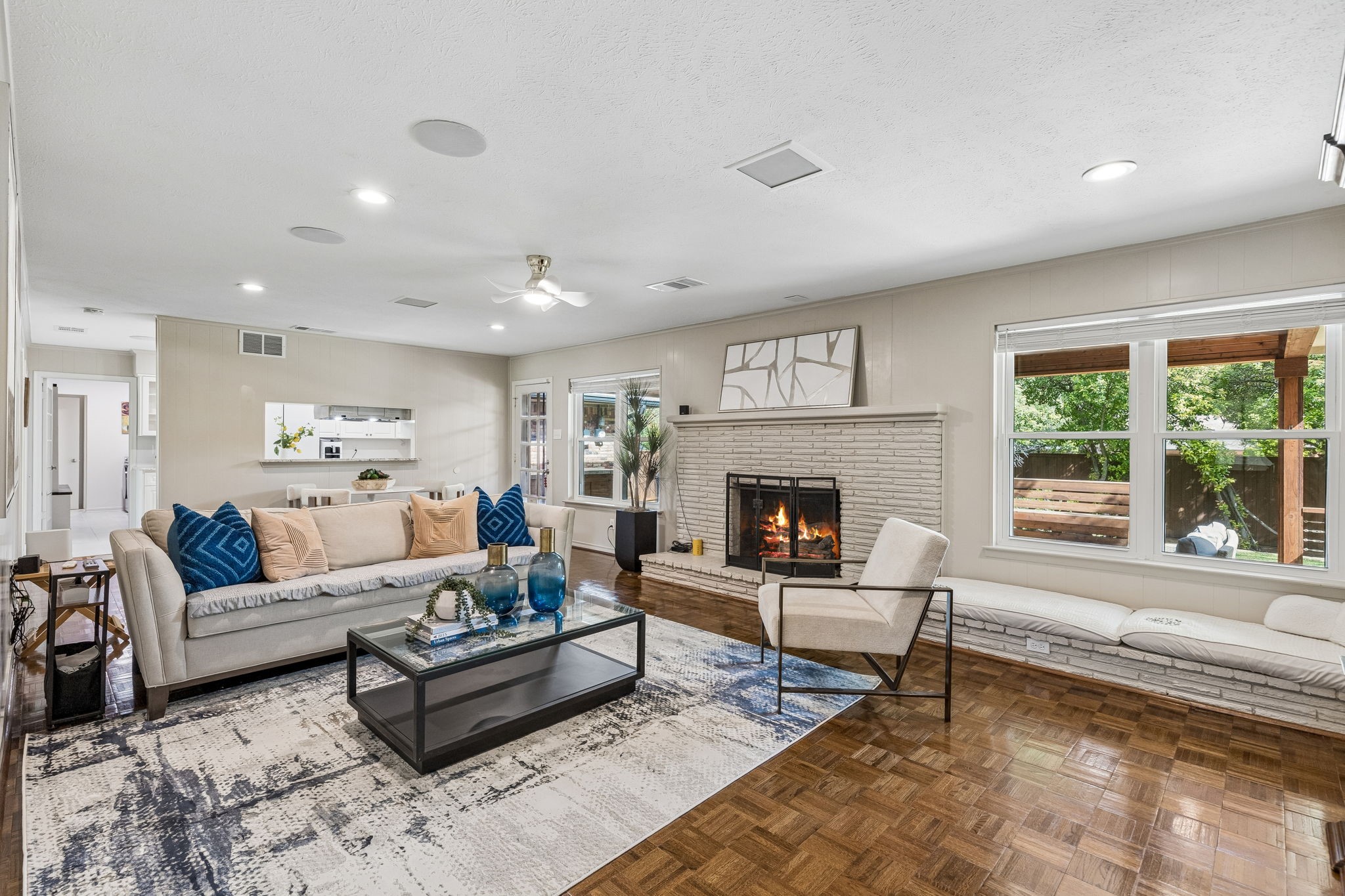 7519 Larchview Drive Dallas TX 75254
