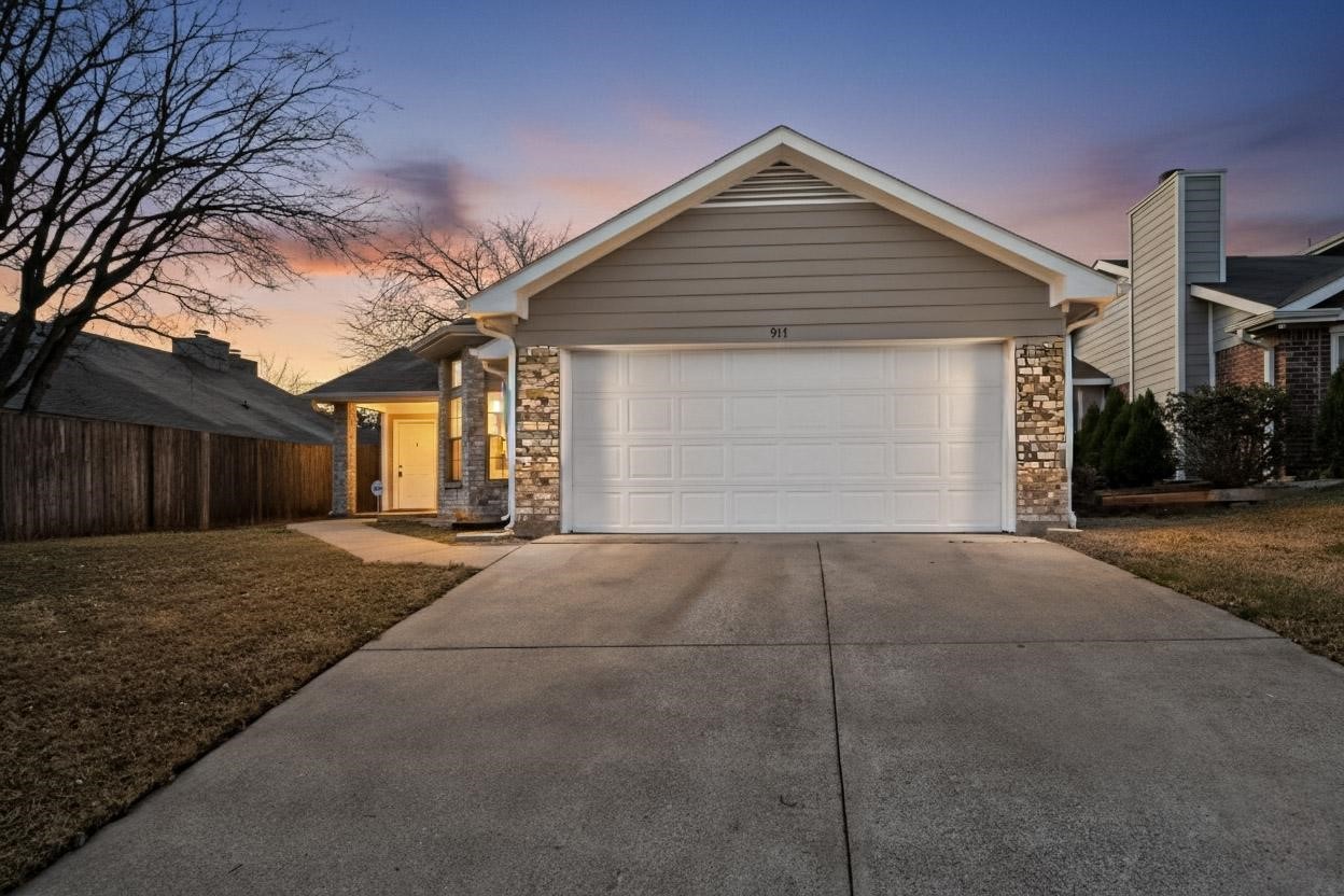 917 Richards Drive Cedar Hill TX 75104