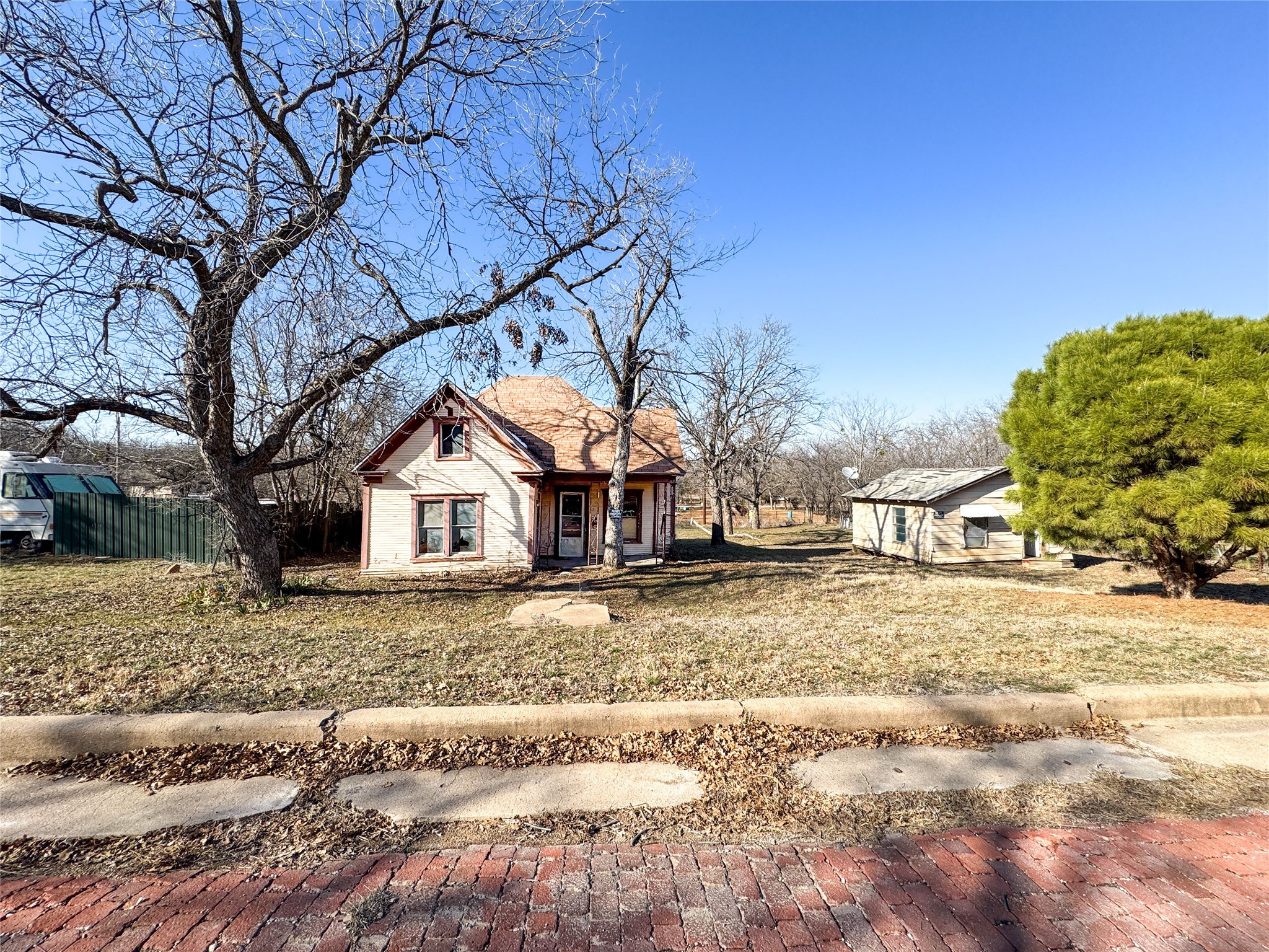 306 W 3rd Street Cisco TX 76437