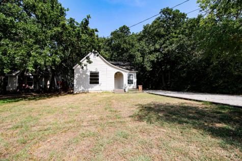 2616 N Elm Street Denton TX 76201