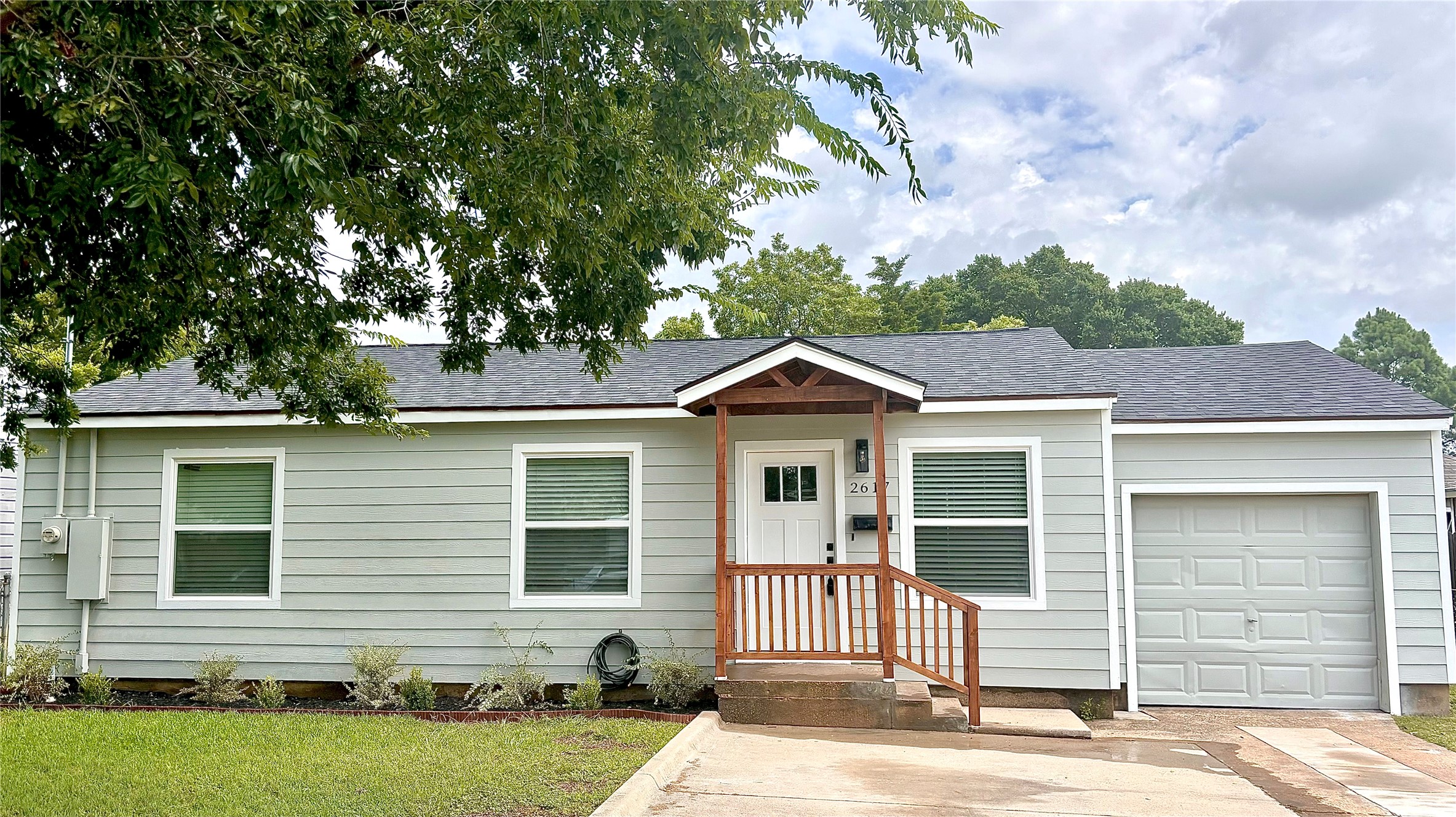 2617 Glenfield Avenue Dallas TX 75233
