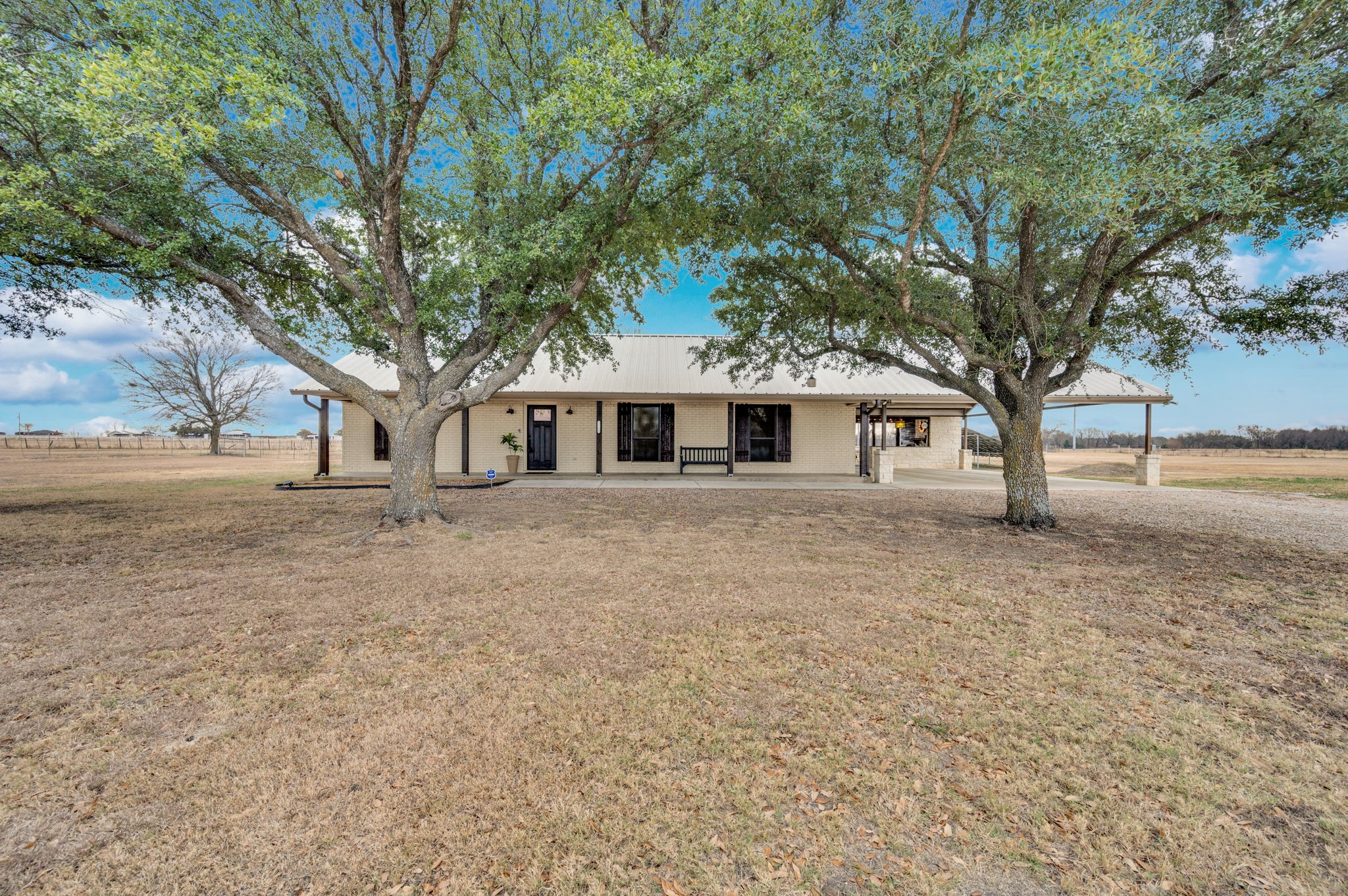 12601 S Highway 77 Italy TX 76651