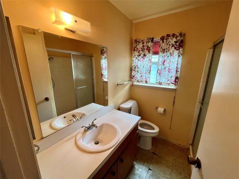 858 Lexington Drive Lancaster TX 75134