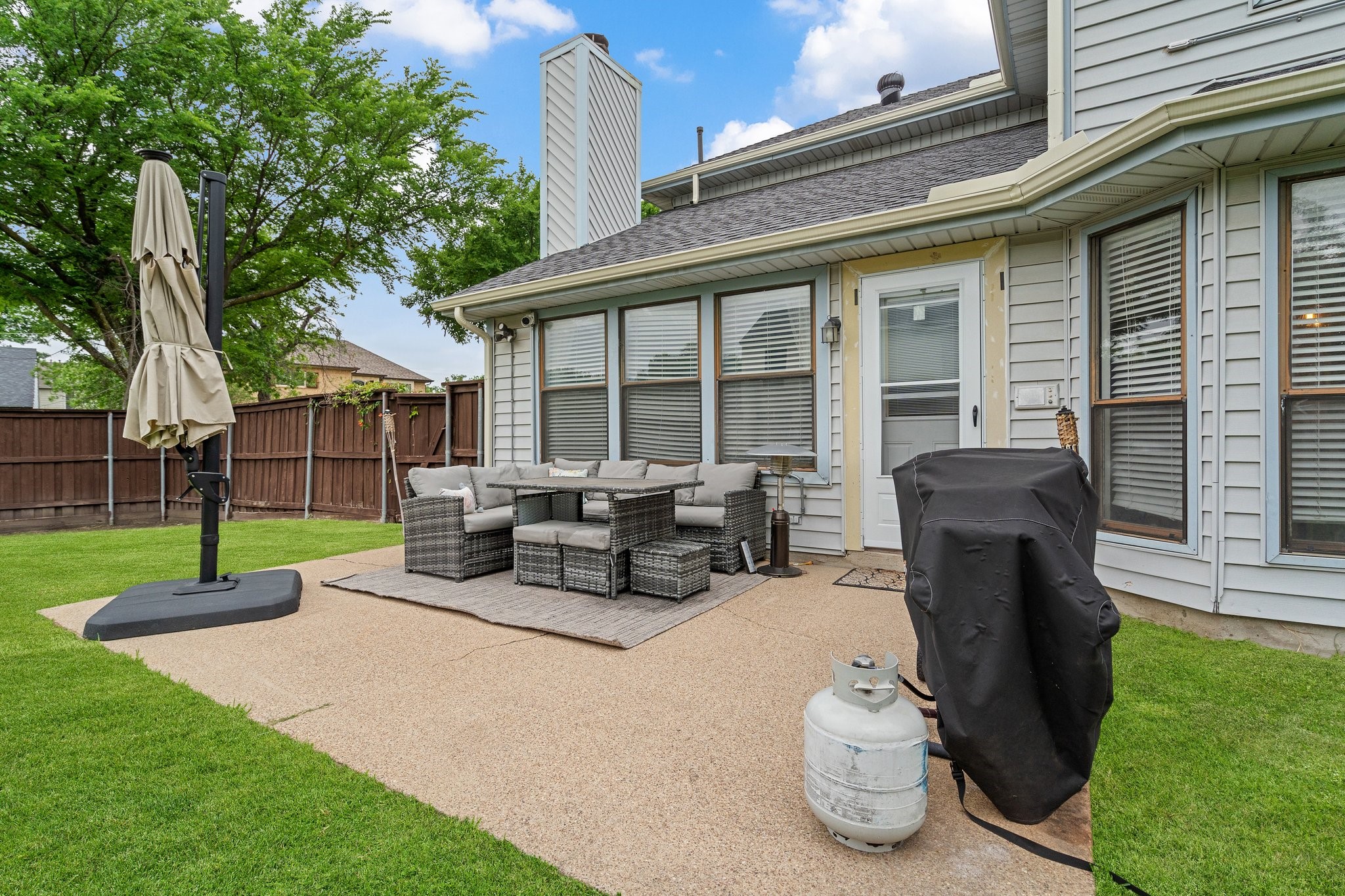303 Hopewell Street Grand Prairie TX 75052