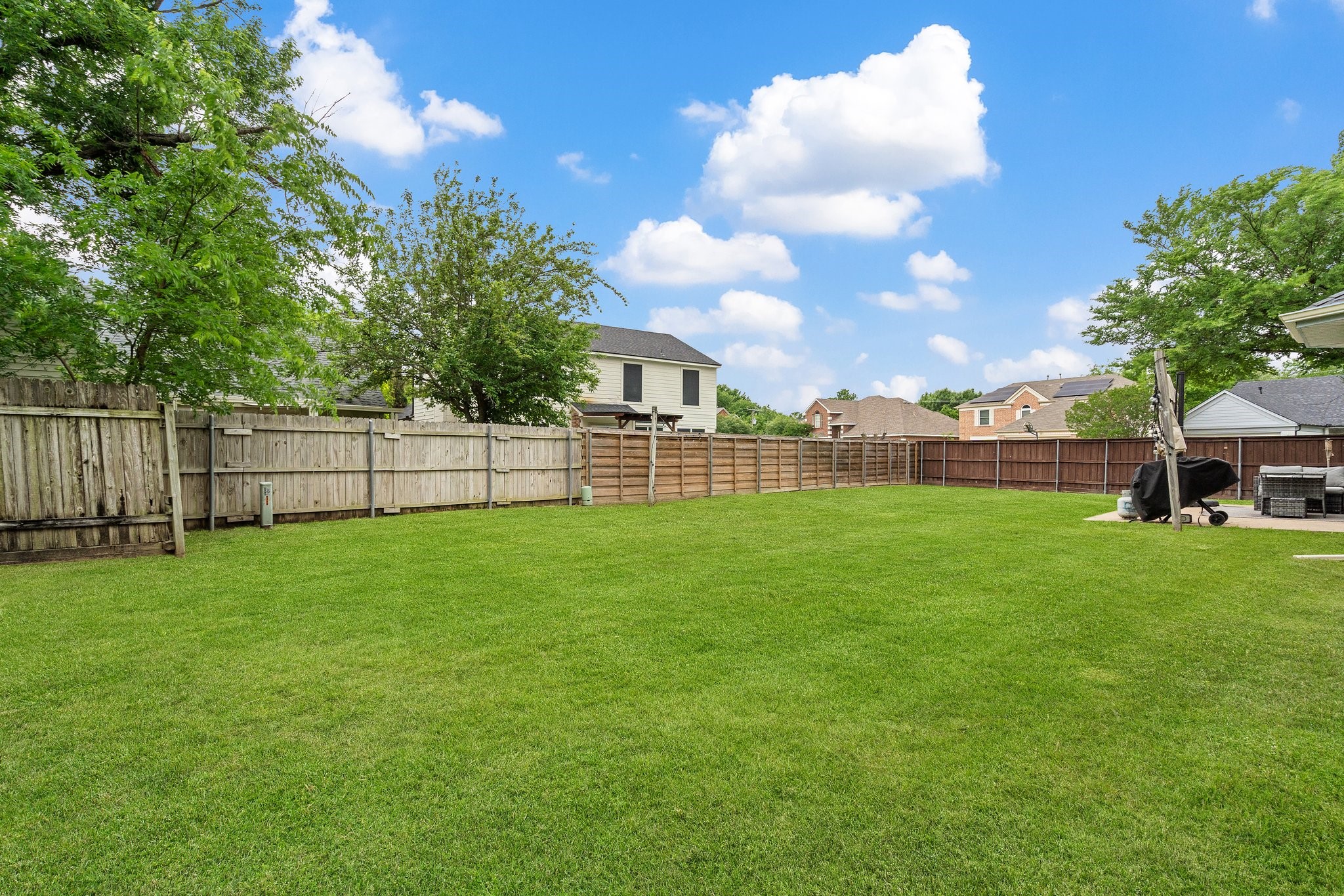 303 Hopewell Street Grand Prairie TX 75052
