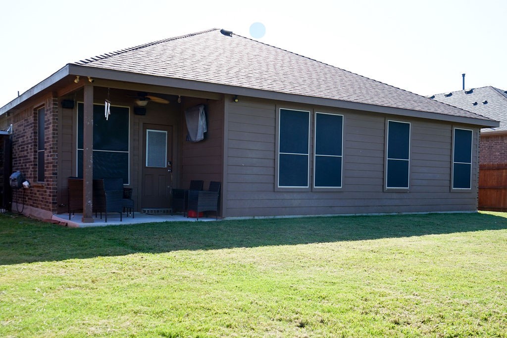1204 Burlingame Drive Cleburne TX 76033