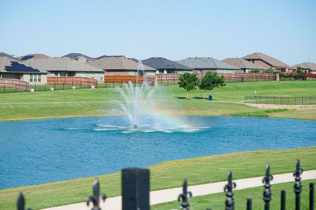 1204 Burlingame Drive Cleburne TX 76033