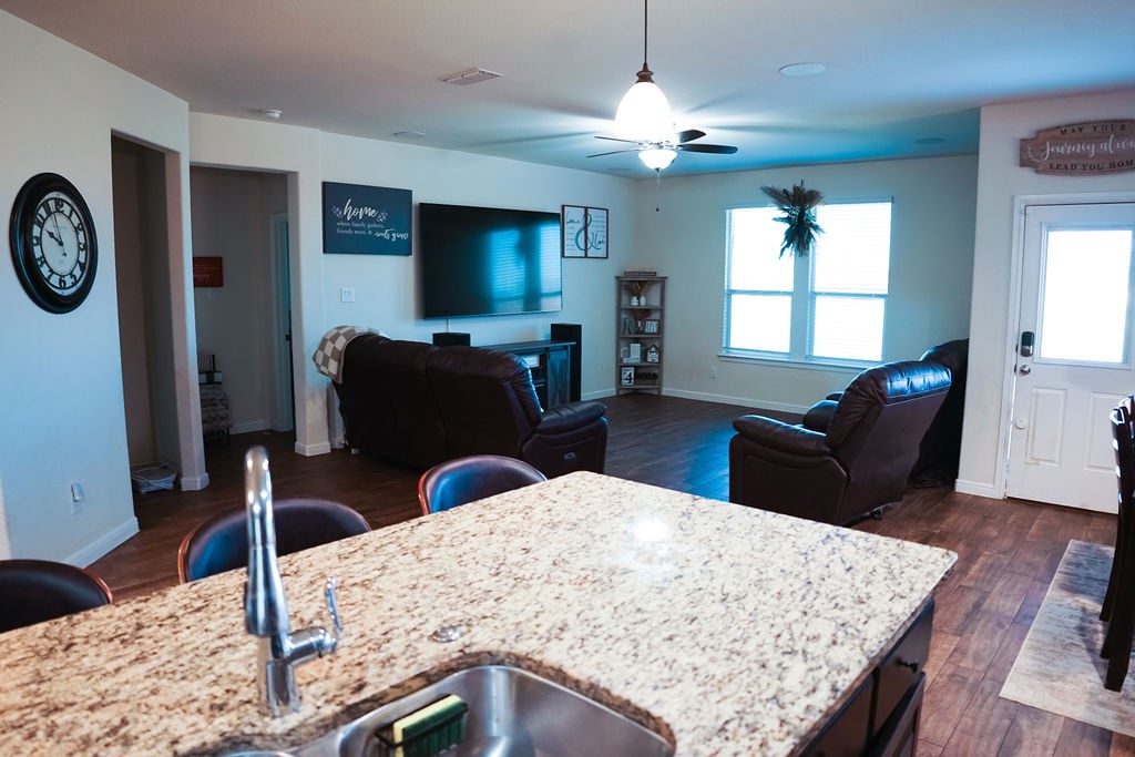 1204 Burlingame Drive Cleburne TX 76033