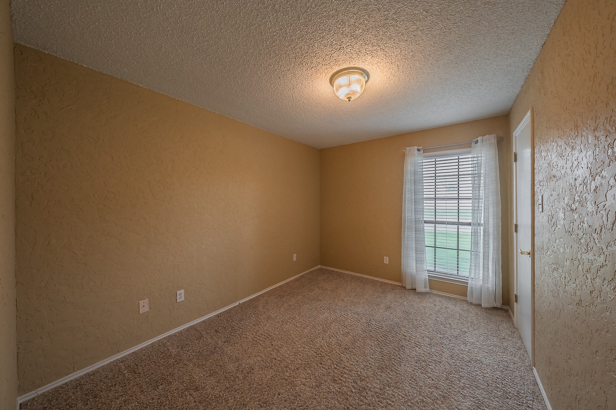 536 N Briery Road Irving TX 75061