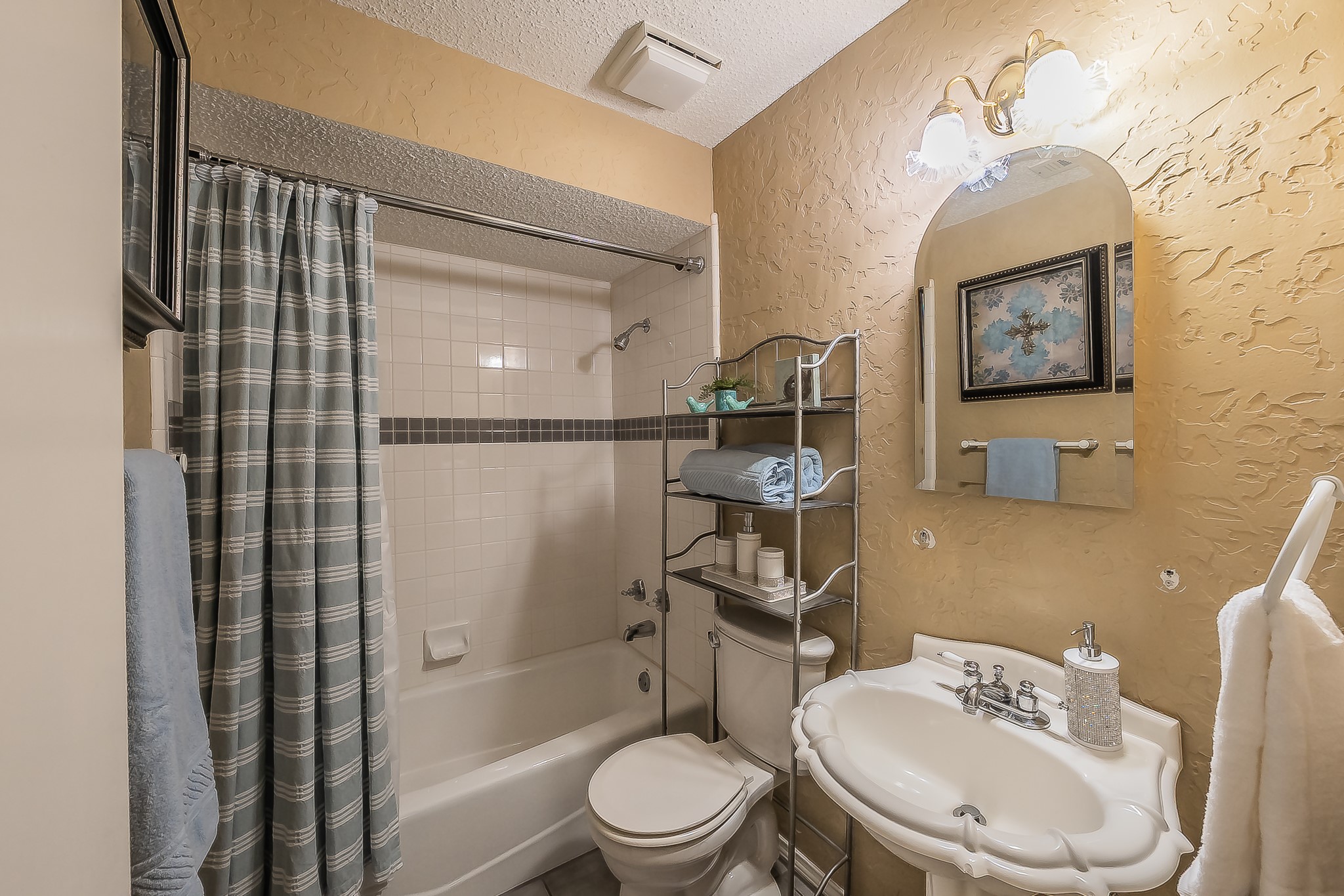 536 N Briery Road Irving TX 75061