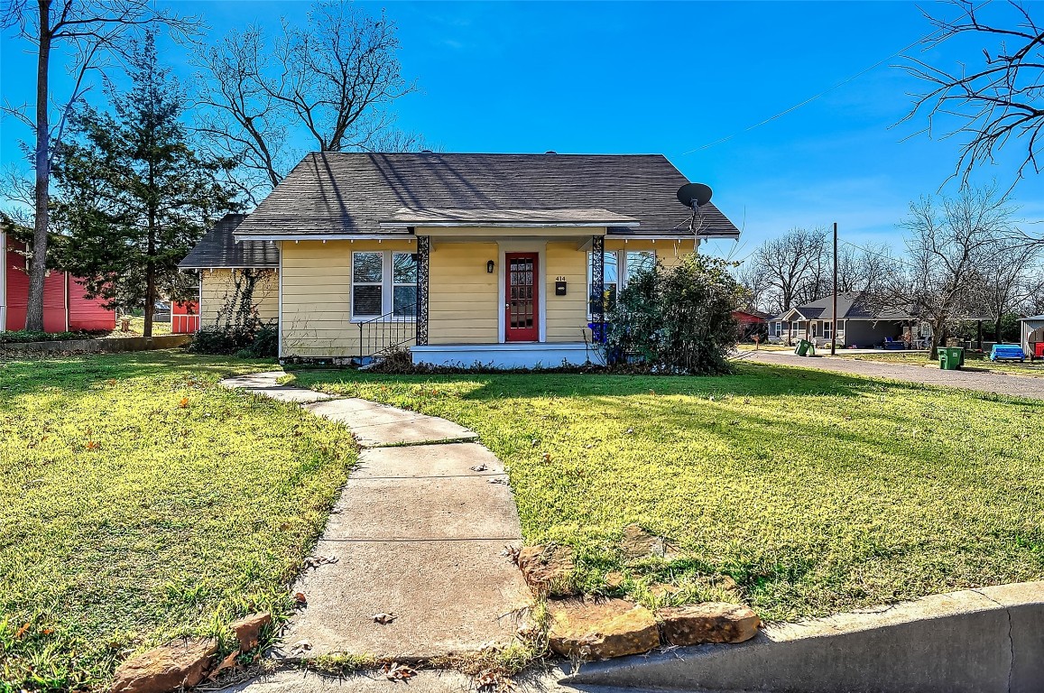 414 W Main Street Whitesboro TX 76273