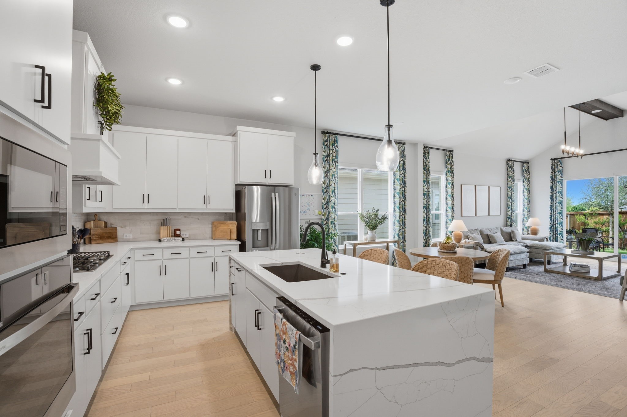 2204 Sternpost Mews Rowlett TX 75088