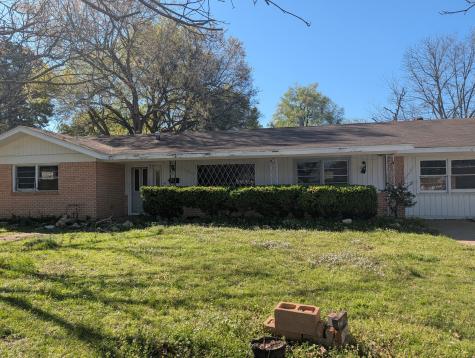 3395 Bonham Street Paris TX 75460