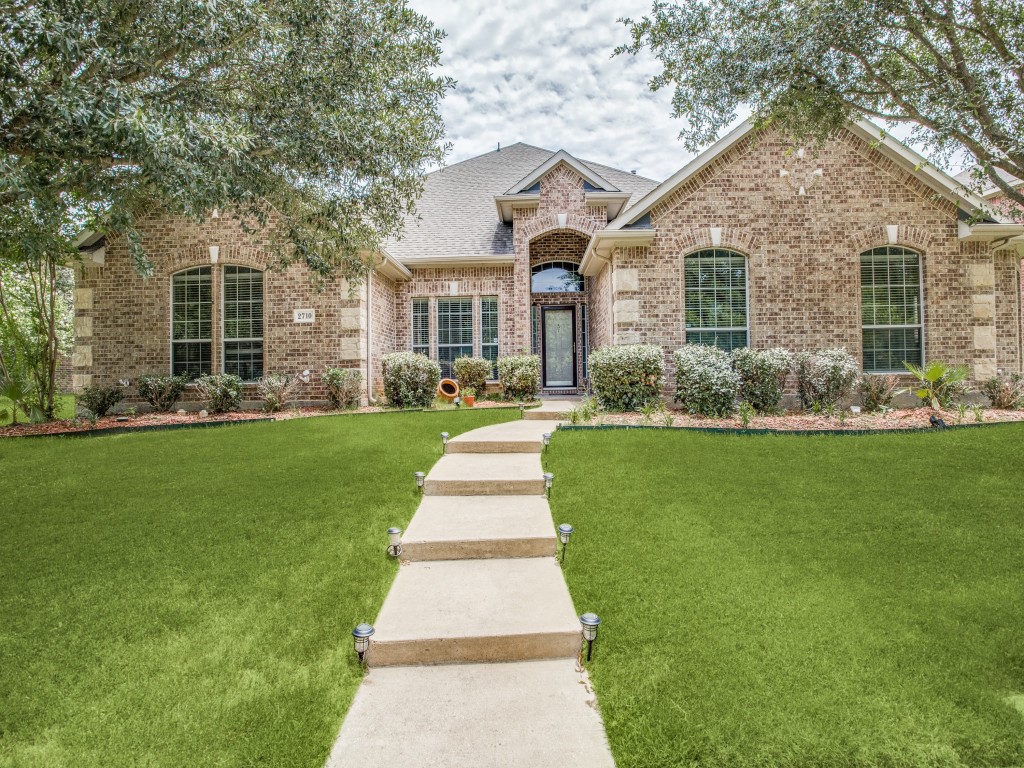 2710 Hawthorne Drive Glenn Heights TX 75154