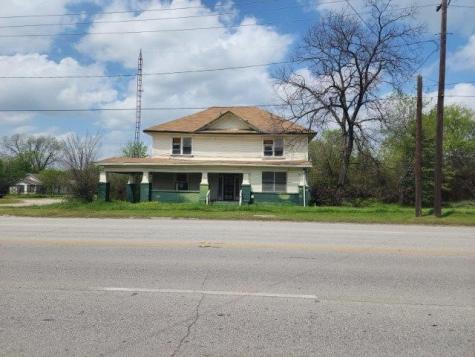 1004 Martin Luther King Jr Boulevard Corsicana TX 75110