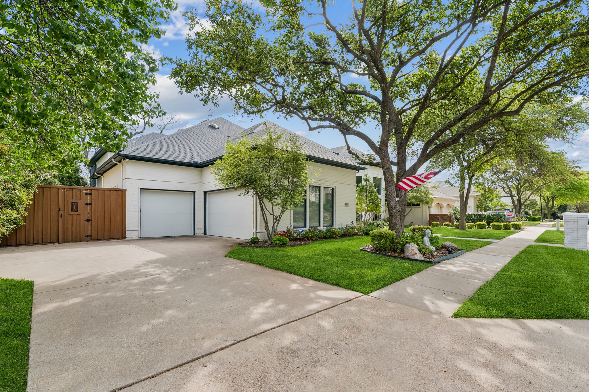 18736 Wainsborough Lane Dallas TX 75287