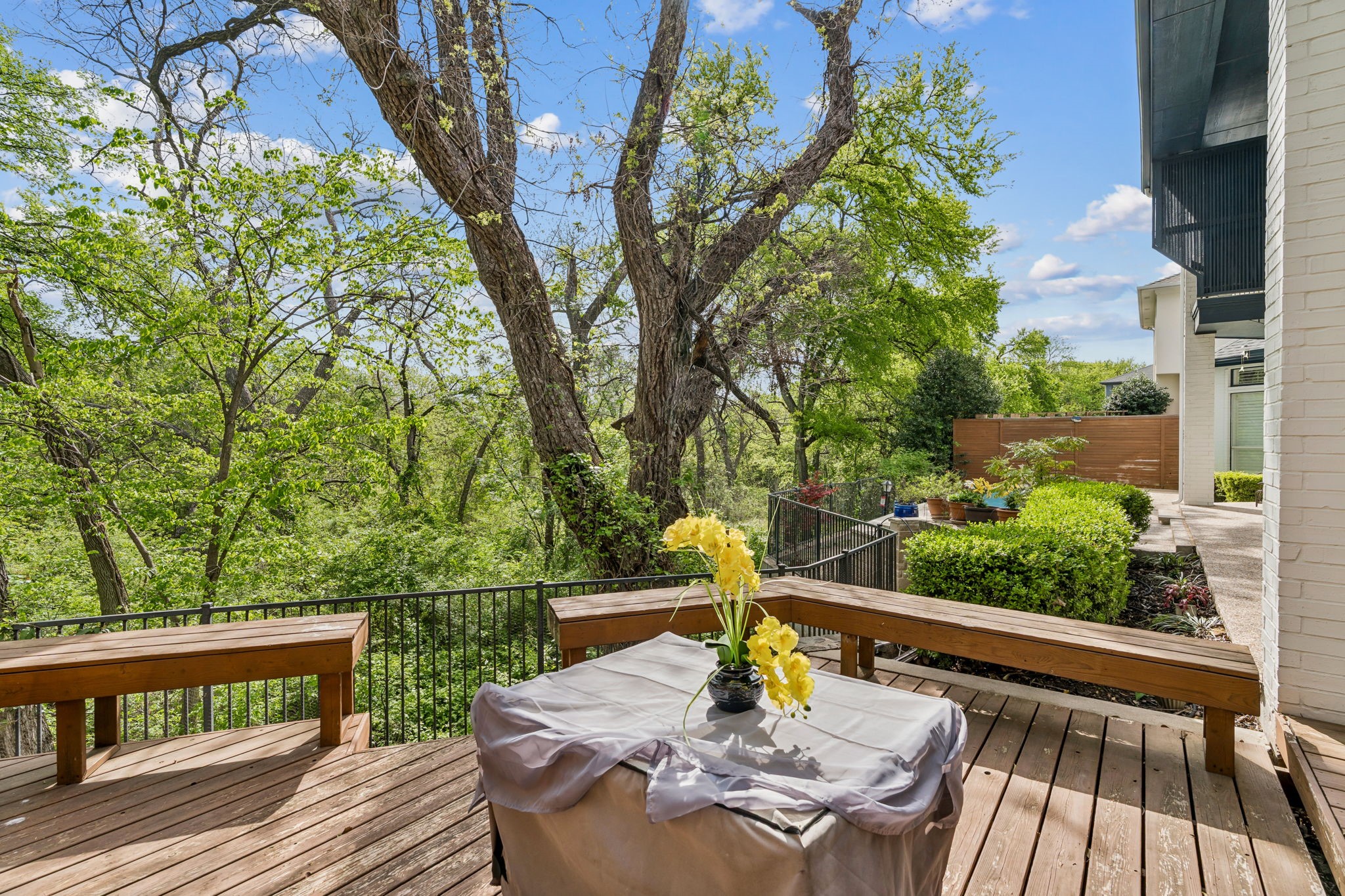 18736 Wainsborough Lane Dallas TX 75287