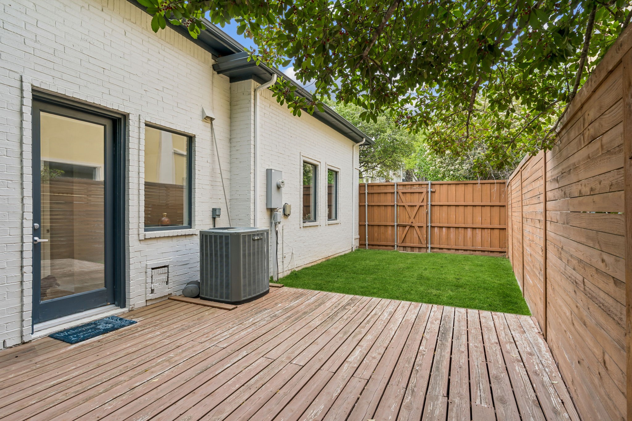 18736 Wainsborough Lane Dallas TX 75287