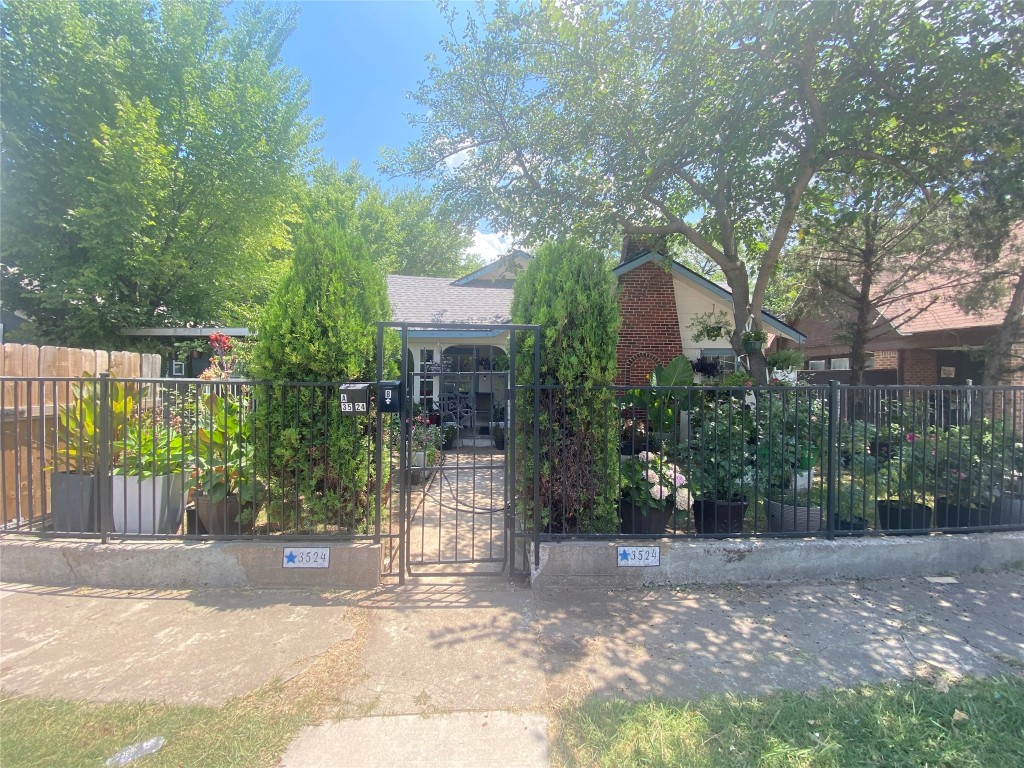 3524 Avenue M Fort Worth TX 76105