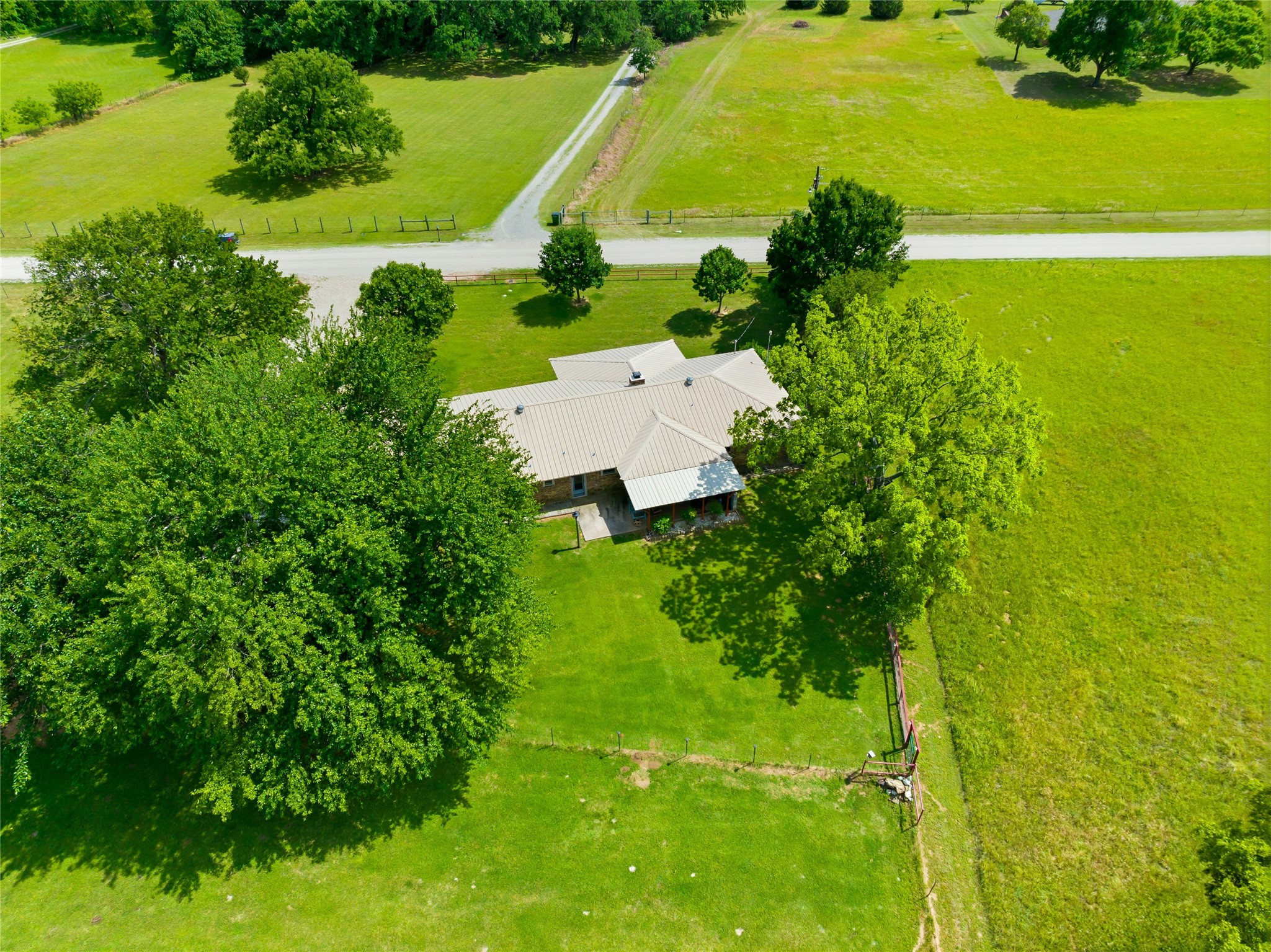 235 Magnus Road Denison TX 75021