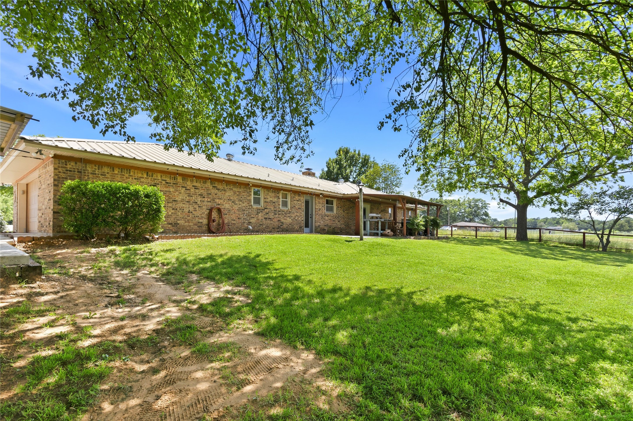 235 Magnus Road Denison TX 75021