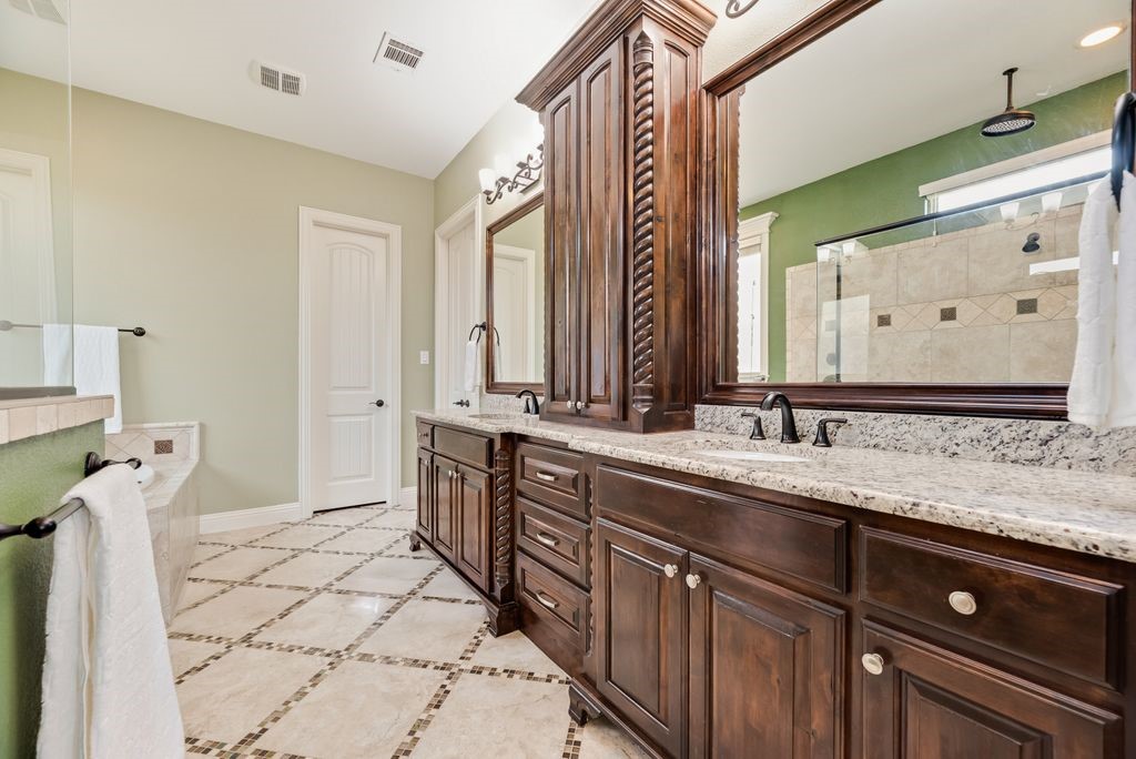 6059 The Resort Boulevard Fort Worth TX 76179