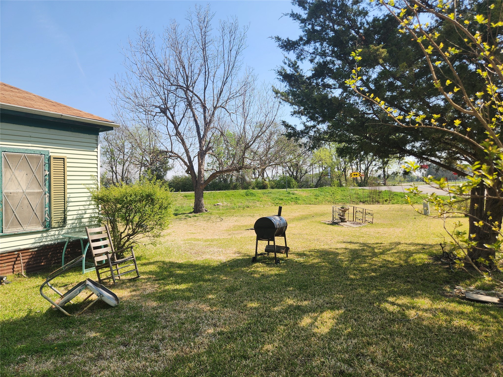 408 E Main Street Wolfe City TX 75496