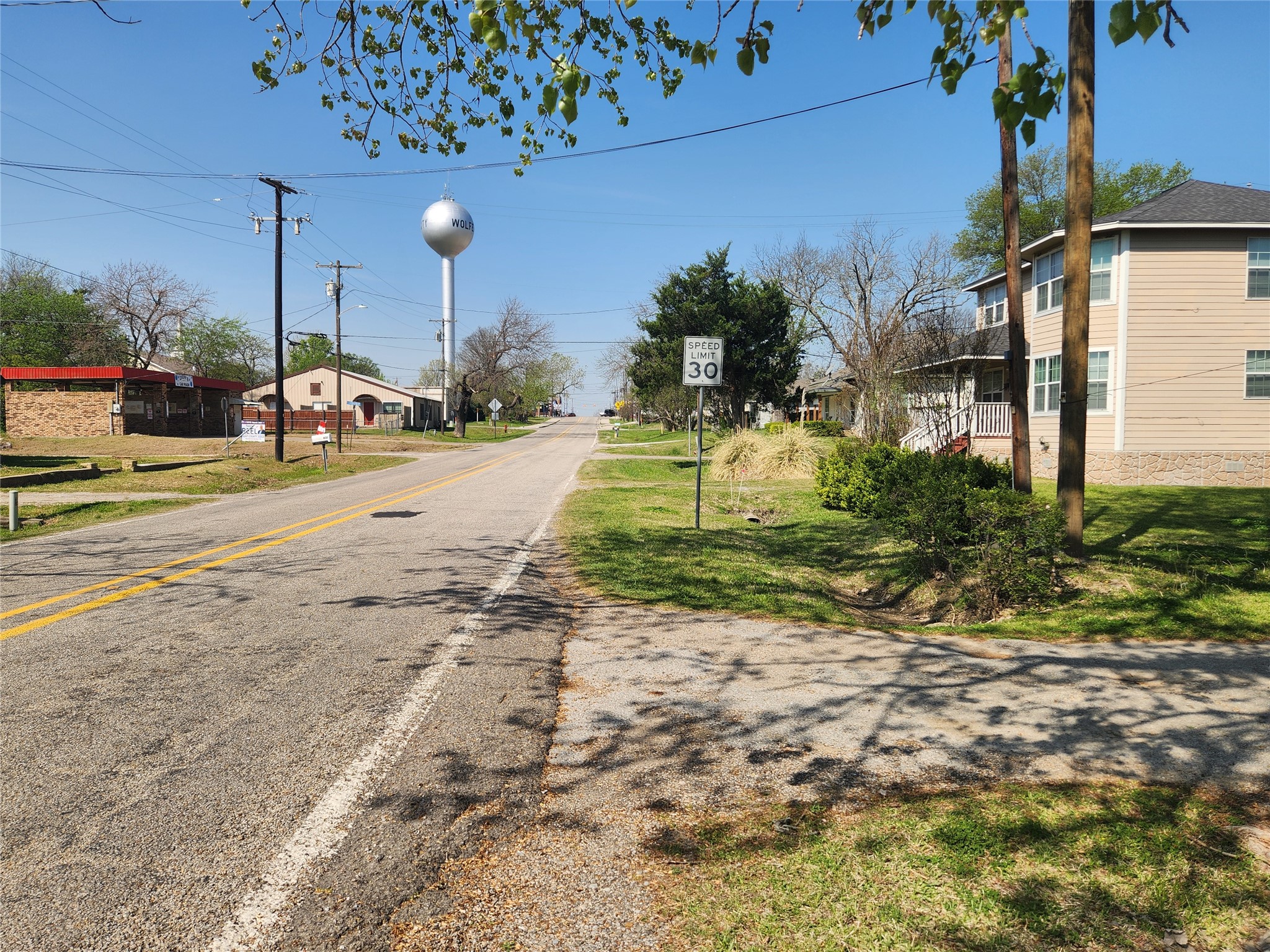 408 E Main Street Wolfe City TX 75496