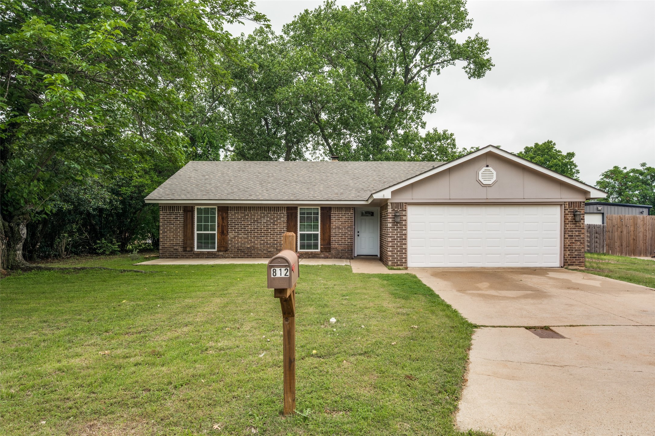 812 Ridgeway Road Joshua TX 76058