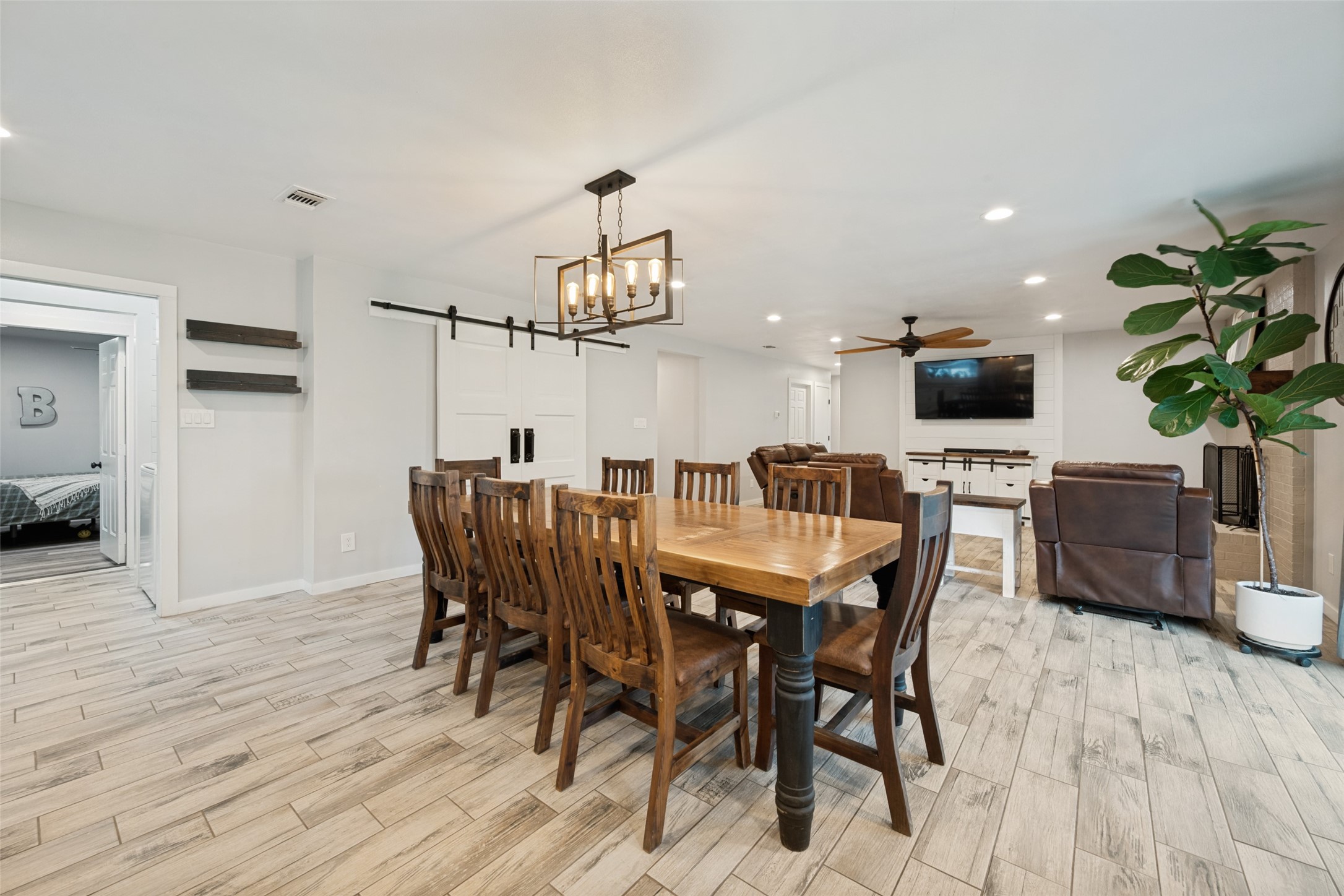812 Ridgeway Road Joshua TX 76058