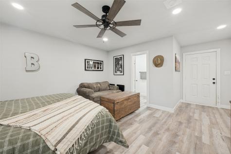 812 Ridgeway Road Joshua TX 76058