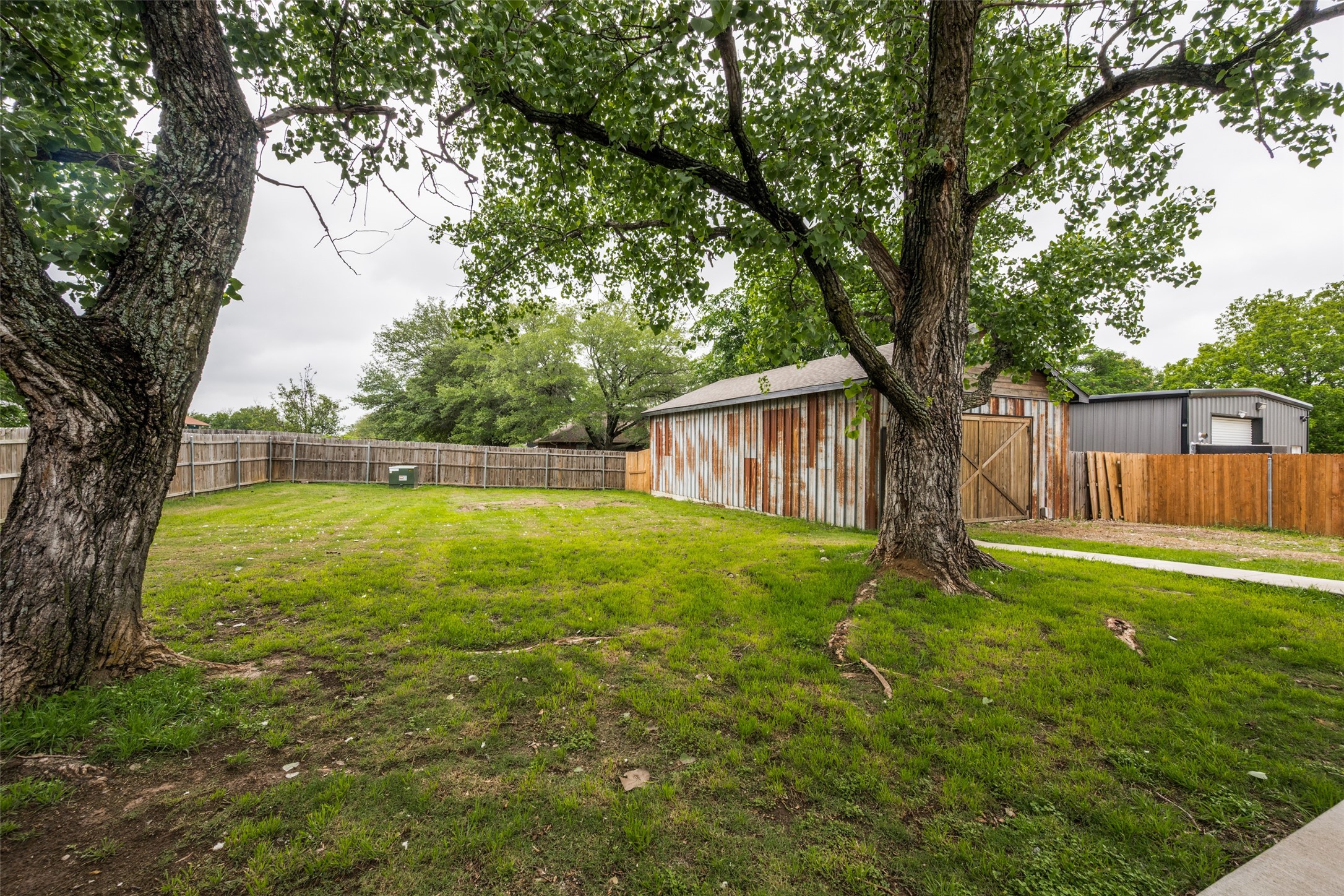 812 Ridgeway Road Joshua TX 76058